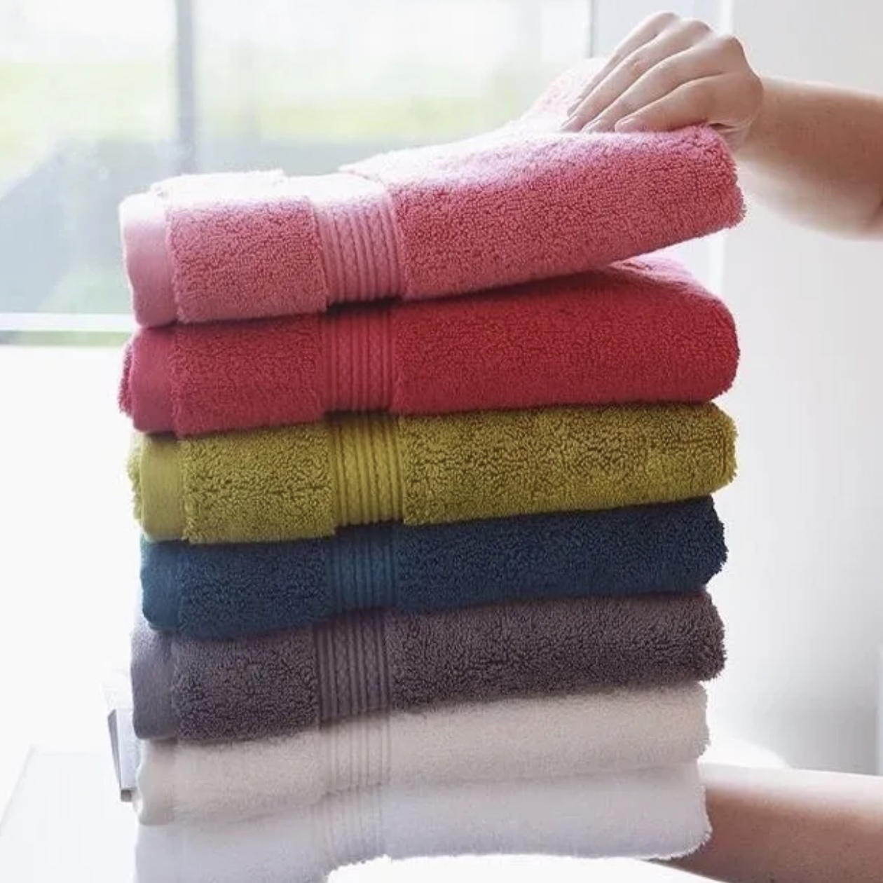 https://www.linenchest.com/media/catalog/category/bath_towels_1.jpg