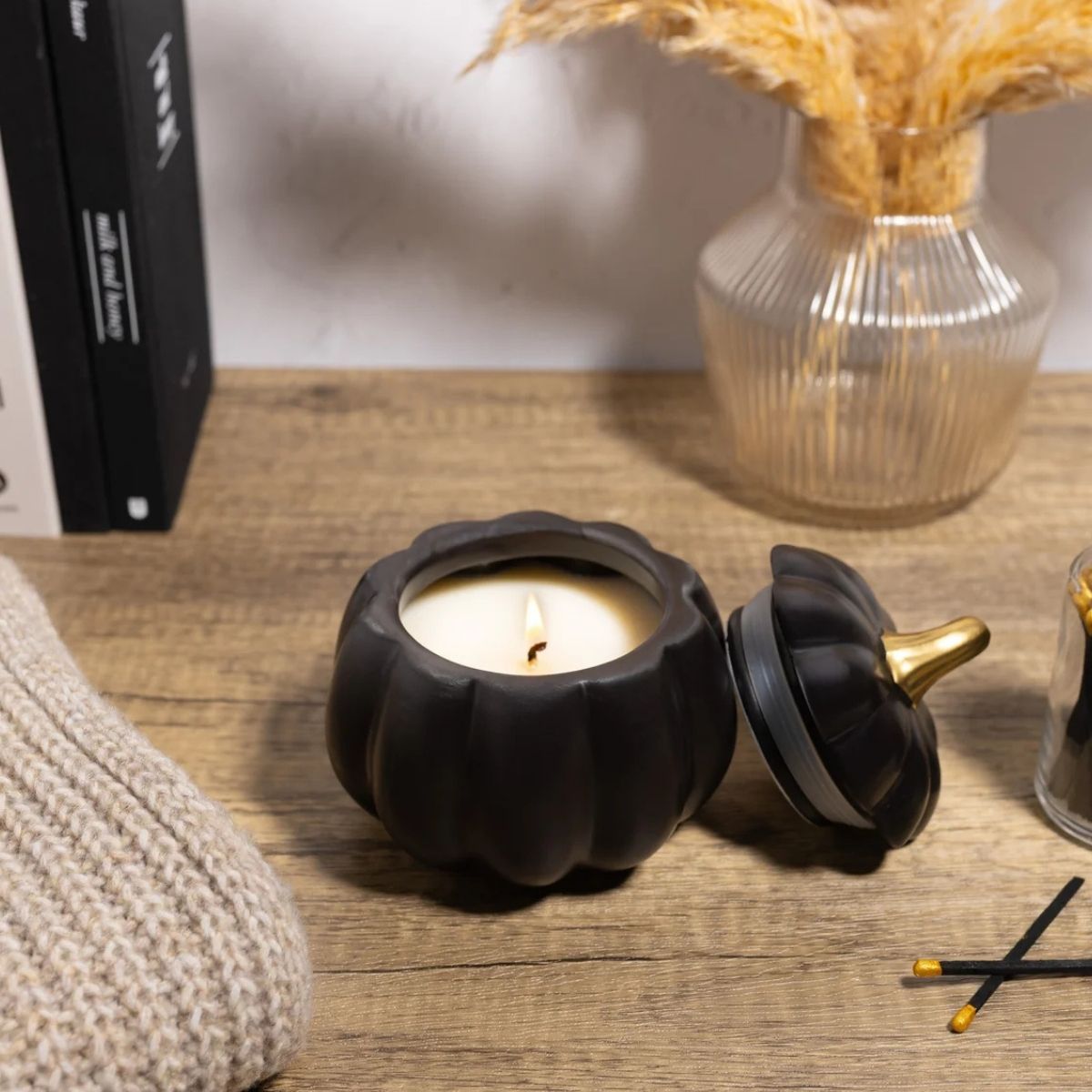 Bougie citrouille en céramique noire