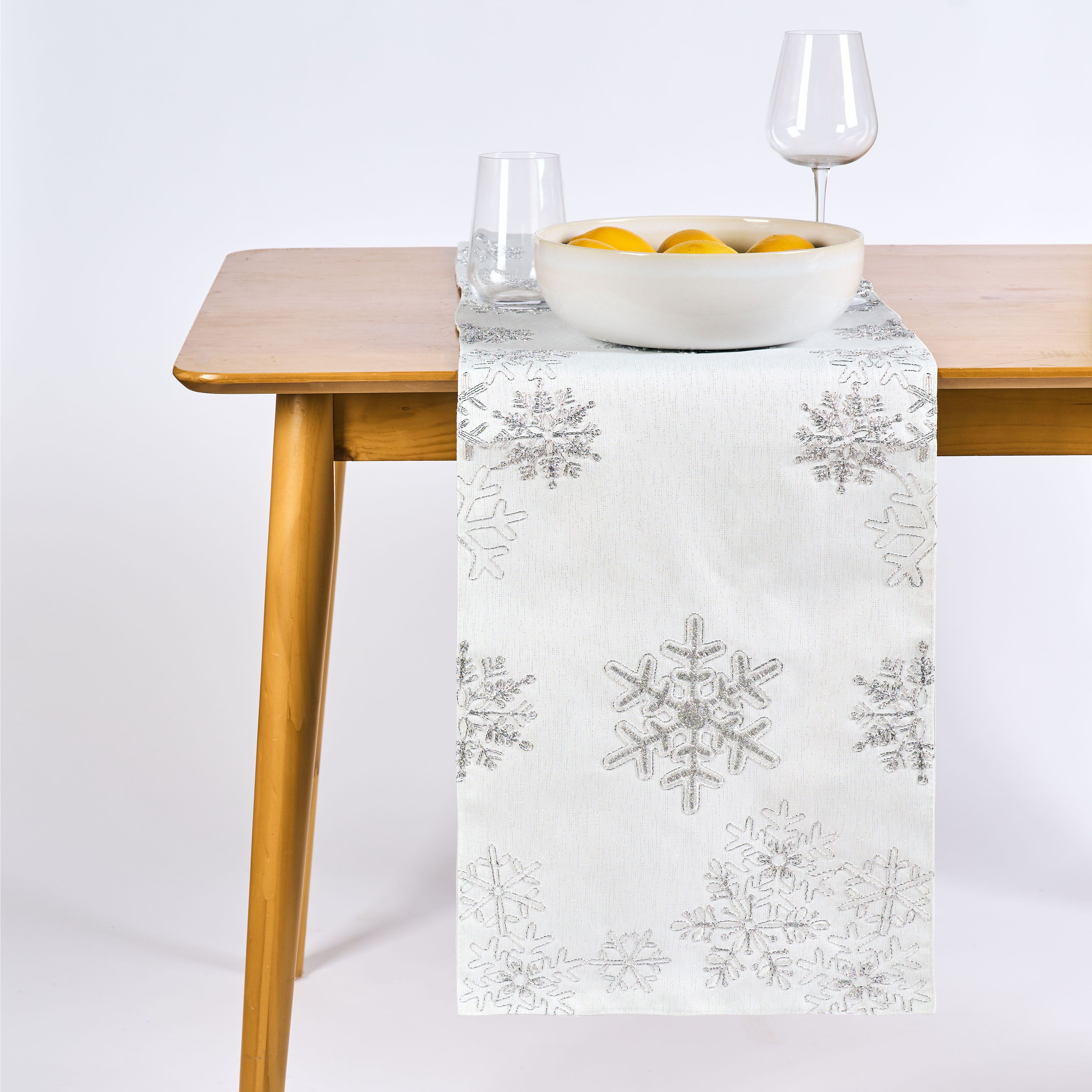 Snowflake Table Runner