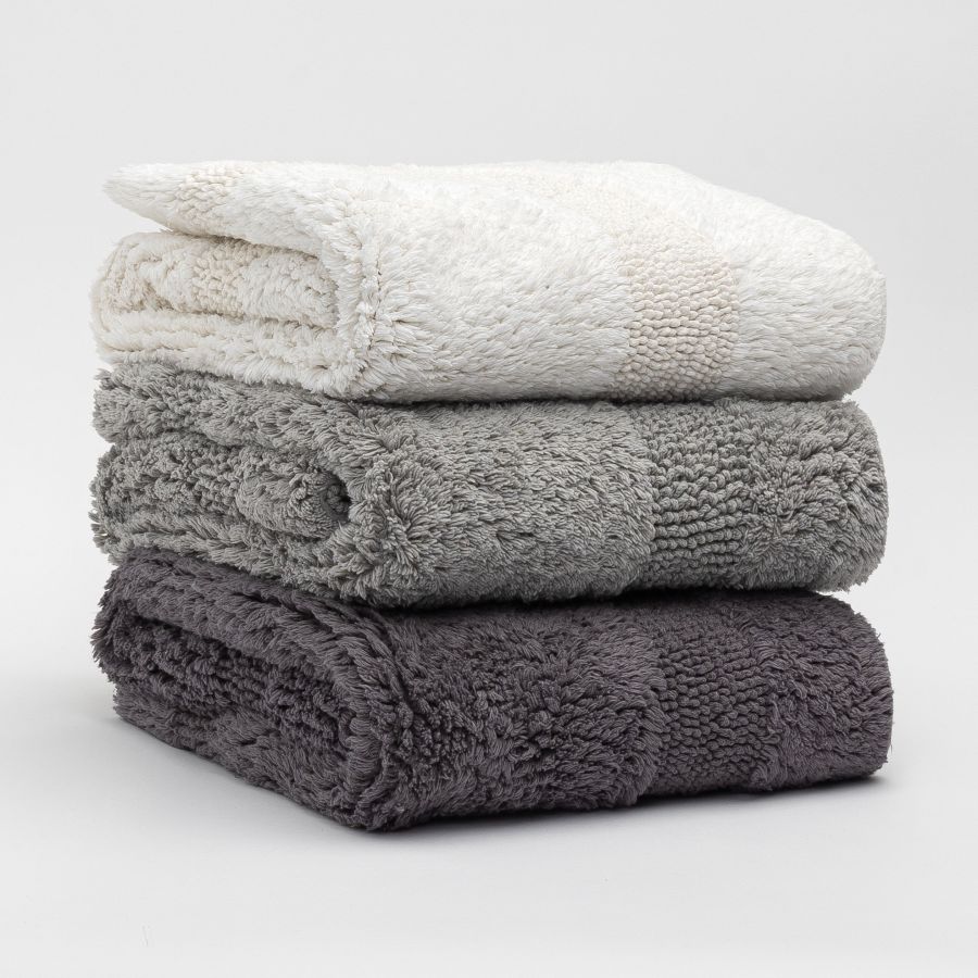 Abode Bath Rug, Oval - 24'' x 40''