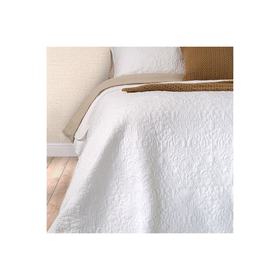 Damask Courtepointe