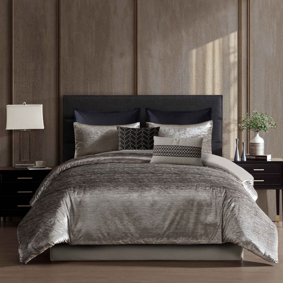 Sutter Comforter Set. 4 Pieces