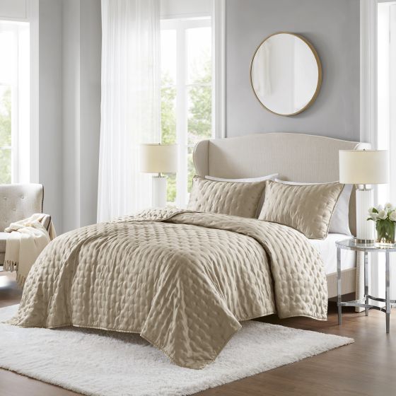 Linda Quilt Set