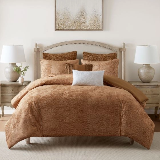 Cedar Rose Ramona Comforter Set