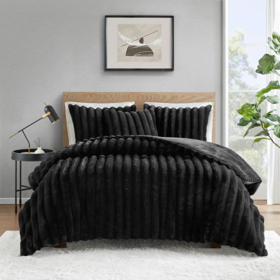 Ribbed Faux Fur Comforter Set