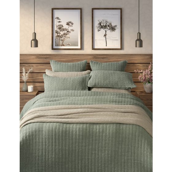 Spirit Waffle Cotton Quilt