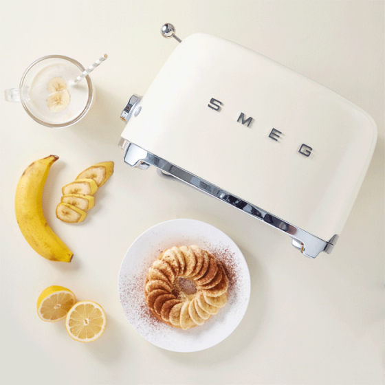 Smeg 50's Retro Style 2-Slice Traditional Toaster
