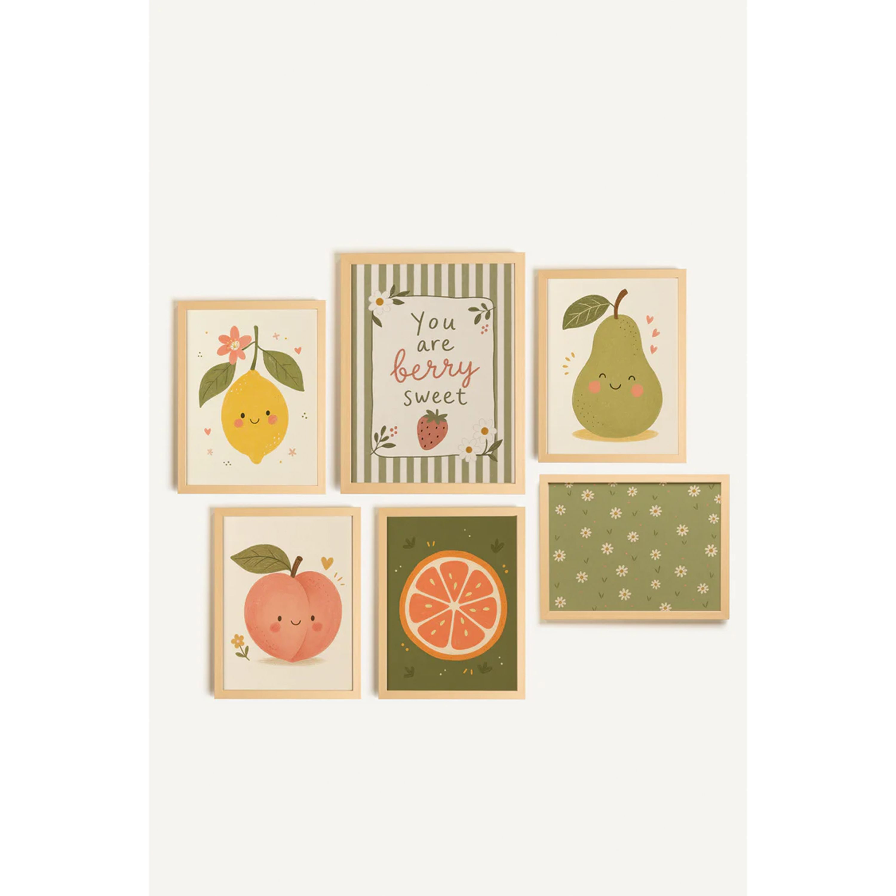 Oleka Petit Bonheur fruité Framed Canvas Wall Art, Set of 5 - Light Natural Wood Frame