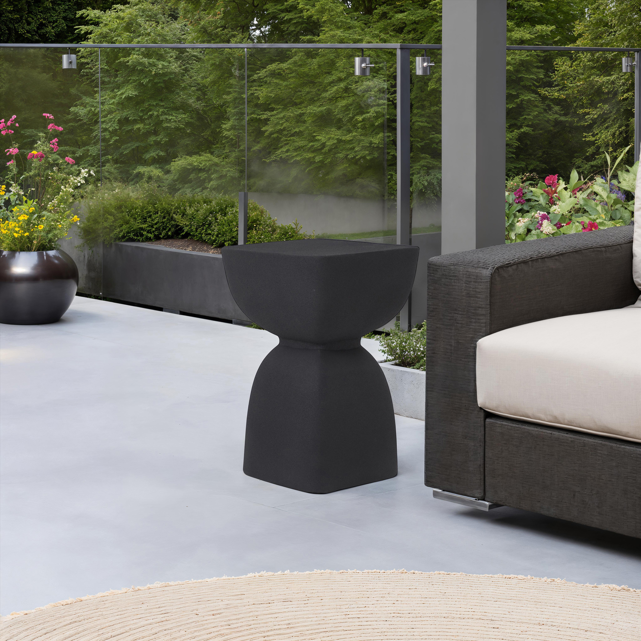 Frans Outdoor Accent Table