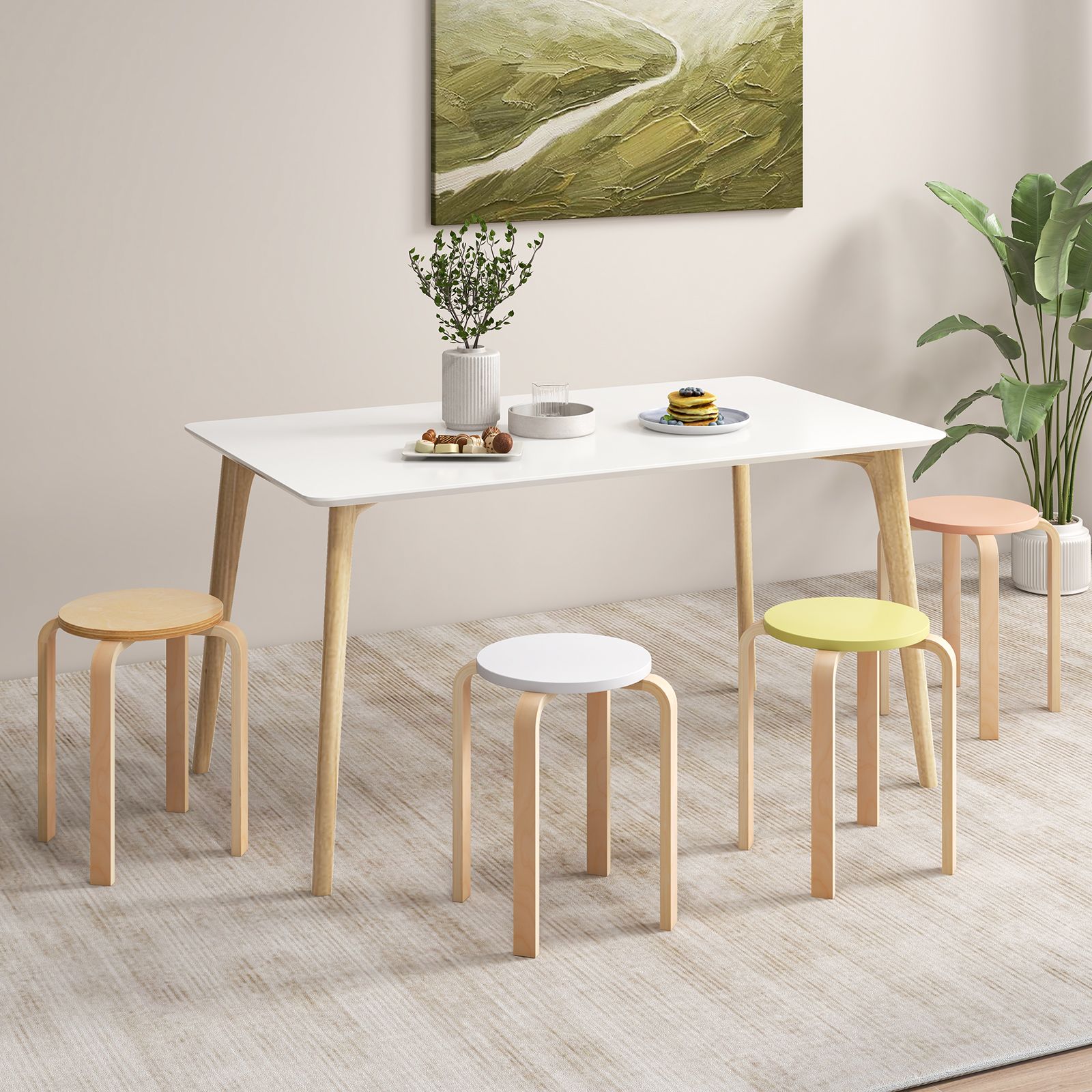 Ensemble de 4 tabourets empilables en bois courbé, assise ronde - Multicolore