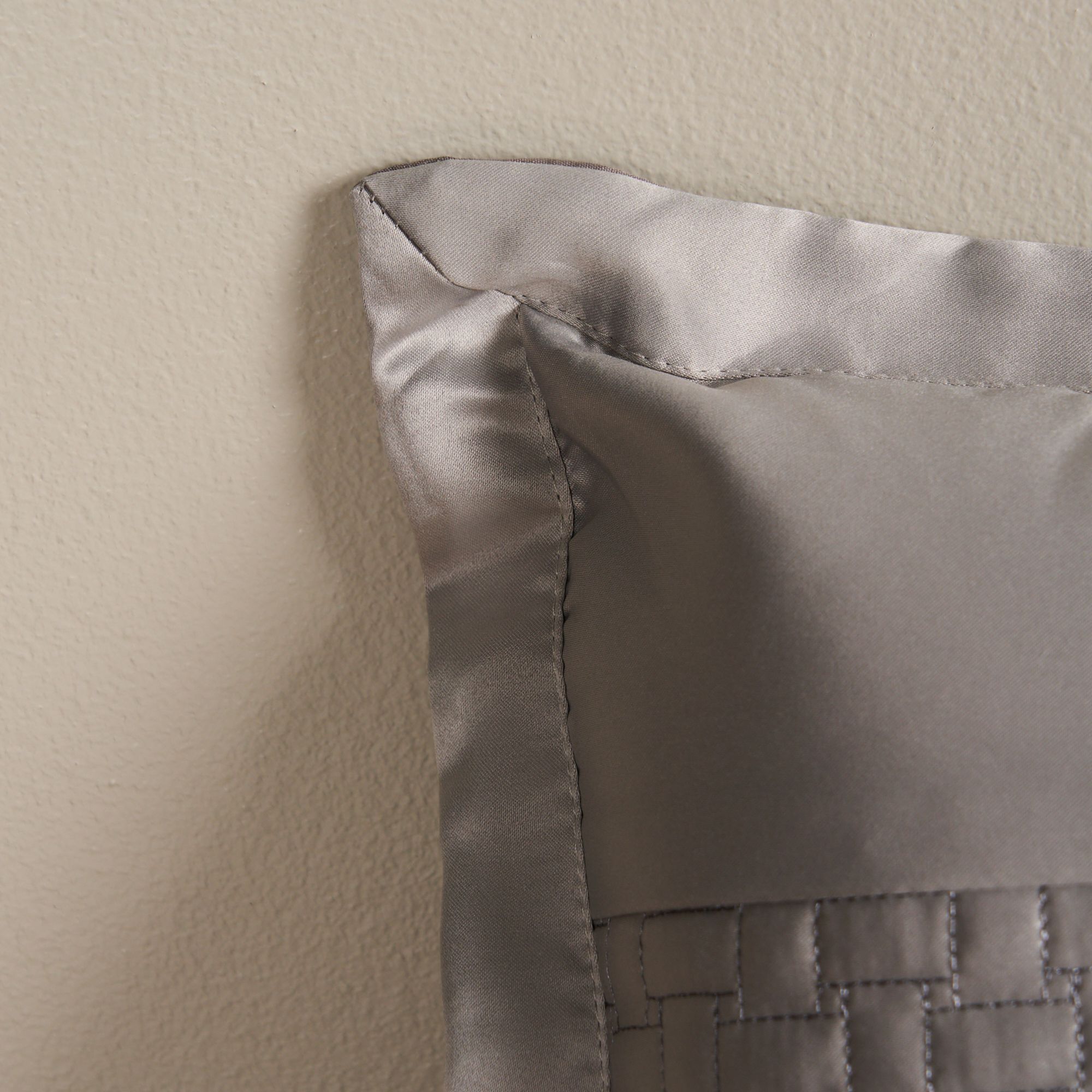 Keynote Breakfast Cushion